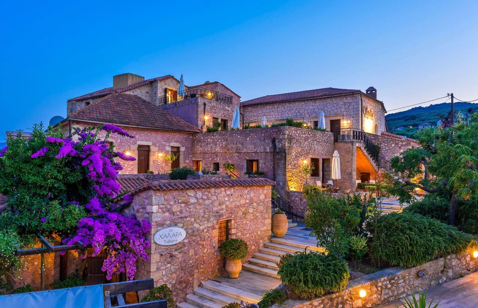 Hotel Village & Spiliá